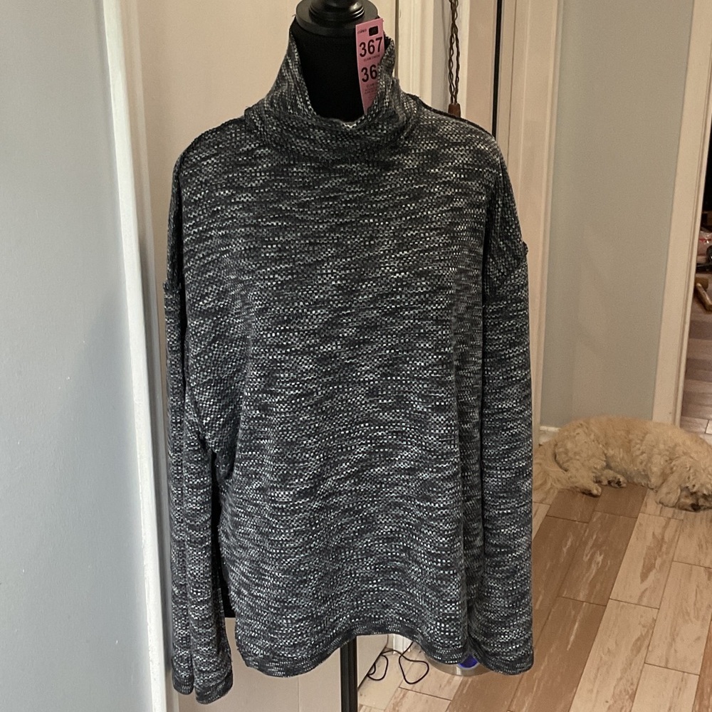 P367. We The Free Black and White Knit Sweater|  L